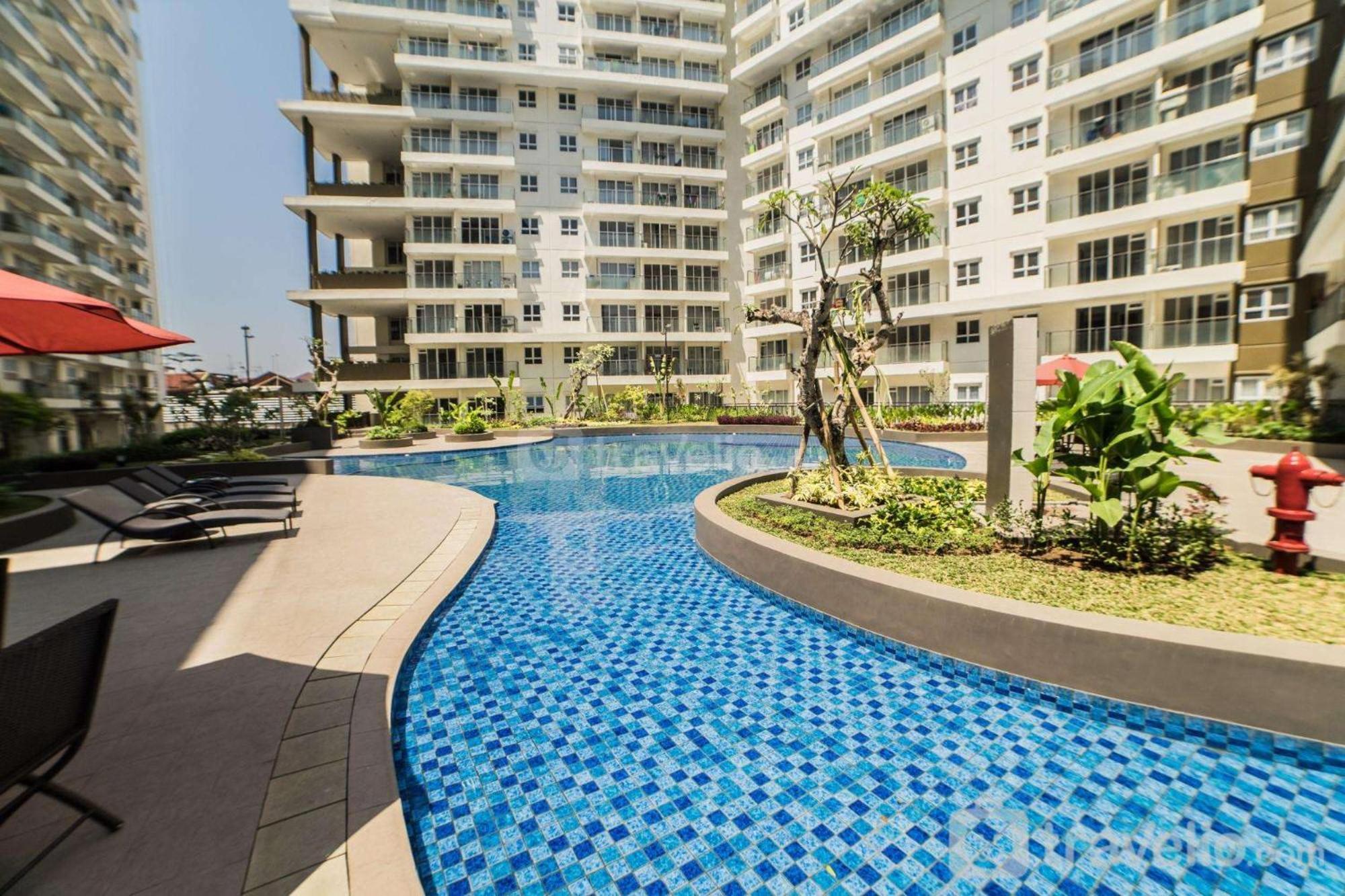 Spacious At Gateway Pasteur Near Exit Toll Pasteur By Travelio * Bandung